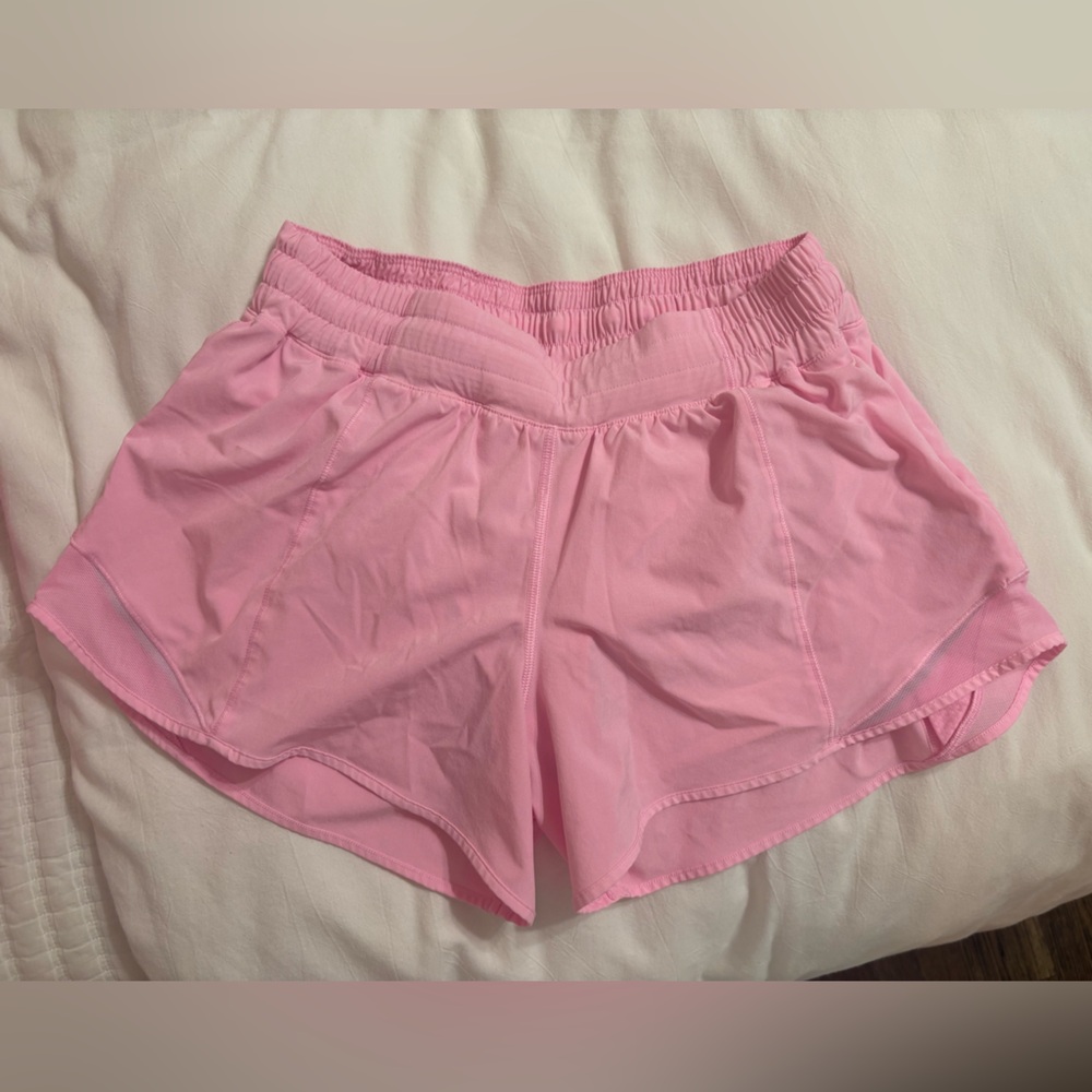 Lululemon Hotty Hot II Shorts 4” Long, size 8, low rise, Miami pink